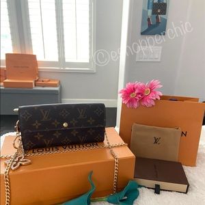 ❤️SOLD On another platform❤️